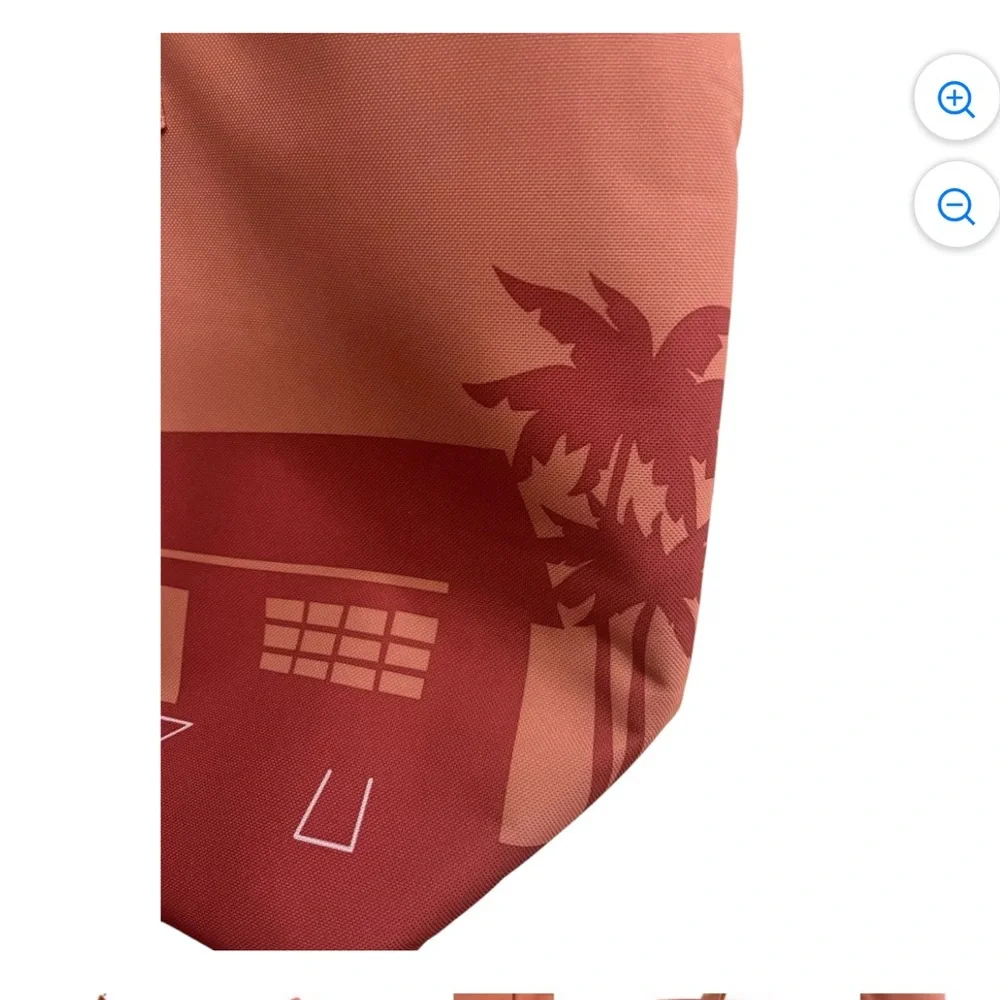 TRADER JOE'S LARGE REUSABLE 8 GALLON INSULATED BAG PEACH